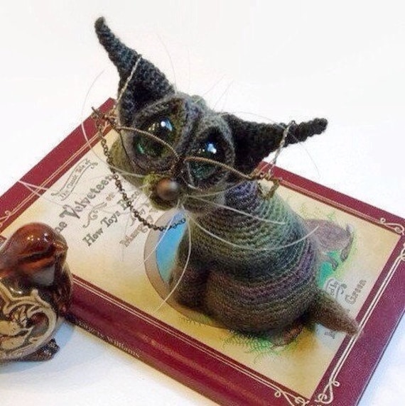 Crochet Amigurumi Siamese Cat / Crochet Knick Knack / Stuffed
