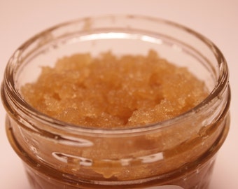 Cinnamon Sugar Lip Scrub - Handmade, natural, organic beauty, edible lip scrub, healthy lip, add color, exfoliate and moisturize, chap lips