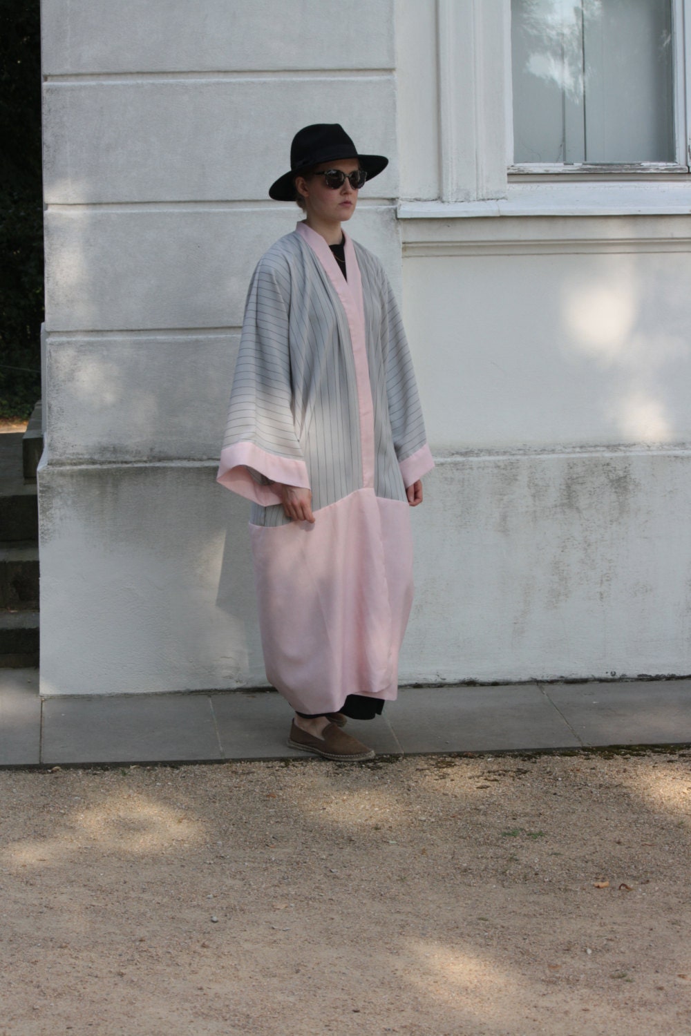Kimono/Abaya/Kaftan in grey stripes and light pink maternity