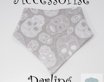 Reversible Bandana Bib, print baby bib, toddler bib, dribble bib, baby accessories, baby coordinates, drool, baby dribble, leggings set