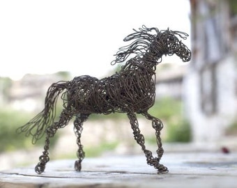 Upcycled Furniture, Horse Sculpture, Wire Art, Mini Horse, Animal Figurine, Brass Furniture, Wire Sculpture, Black Horse Gift, Wire Horse