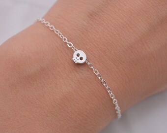 Silver Skull Bracelet, Tiny Skull Bracelet, Mini Skull Minimalist Bracelet, Skull Jewelry, Real Silver Chain, Skeleton, Gift for Her 0290
