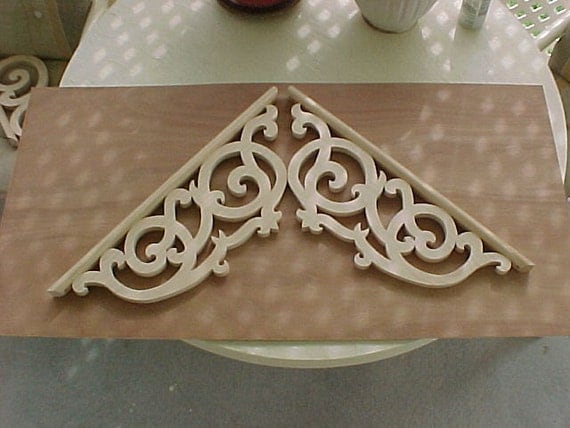 Victorian Gable Decoration 2 Queen Mary's Lace