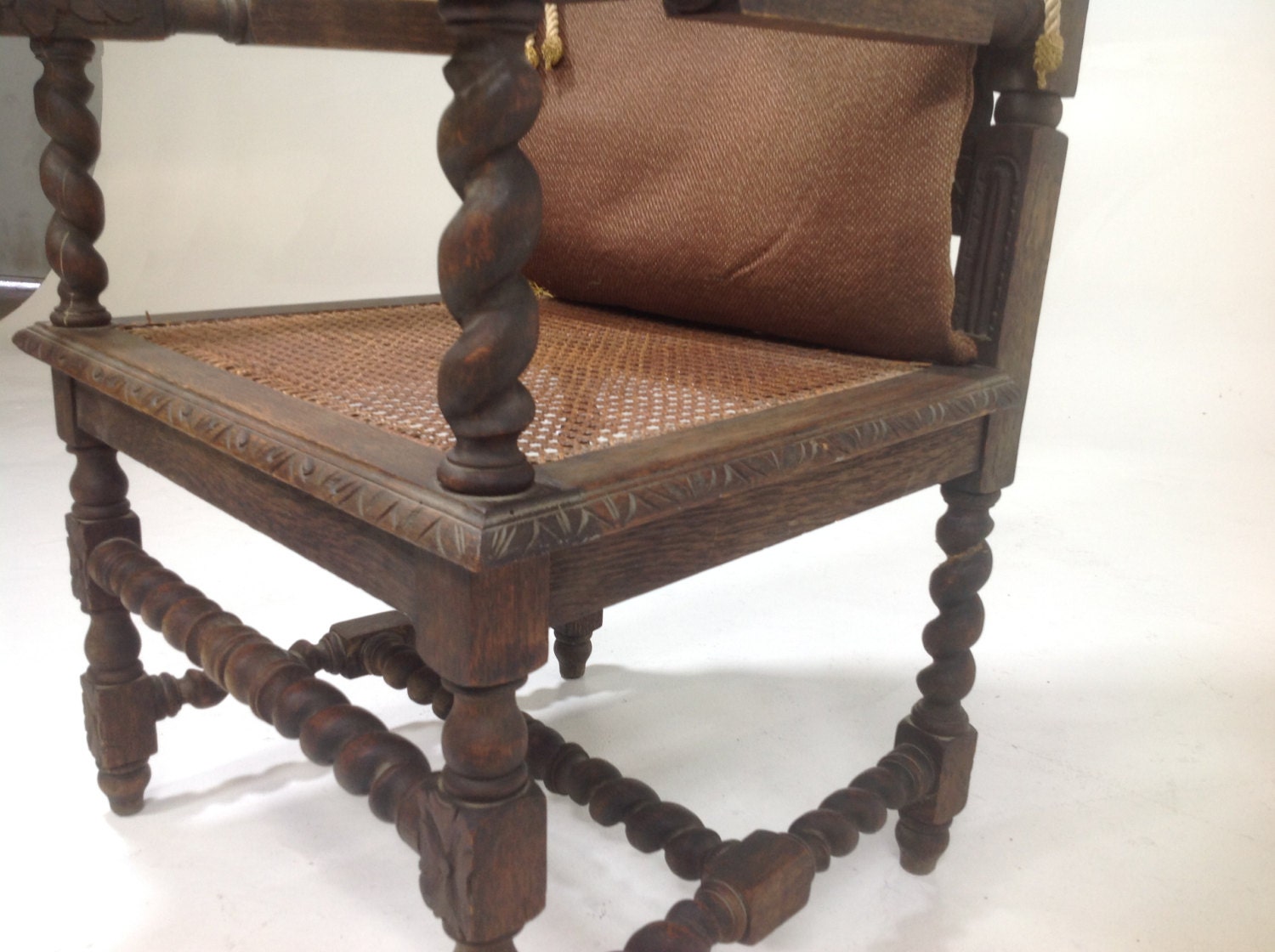 antique throne chair living room