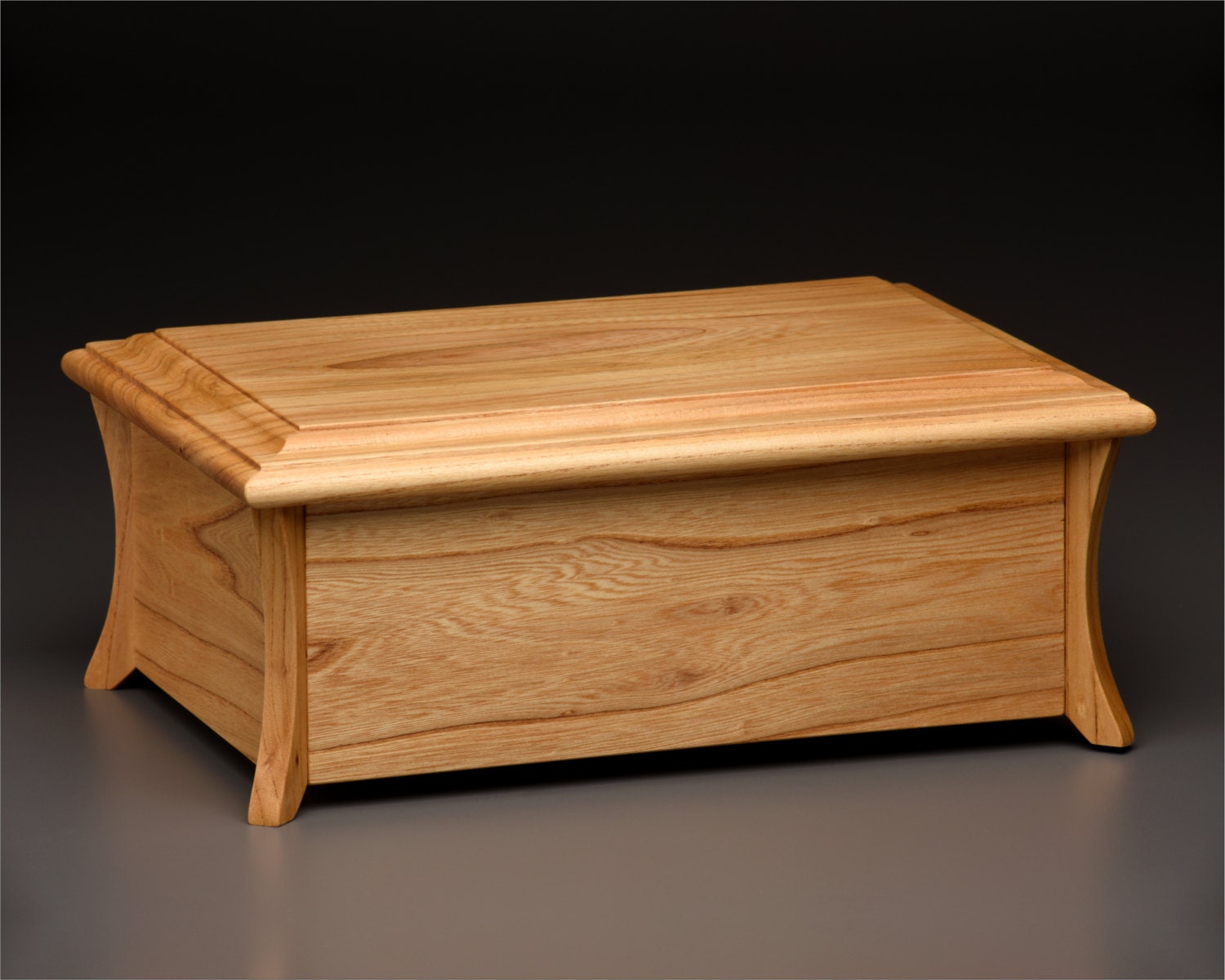 Corellian Elm Cremation Urn Adult human wood cremation and
