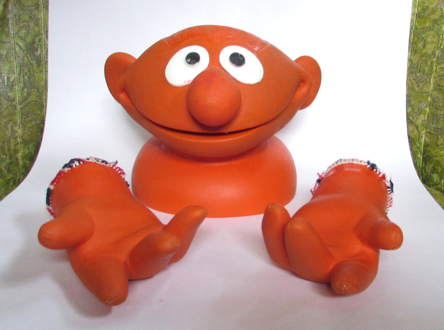 orange puppet from muppets