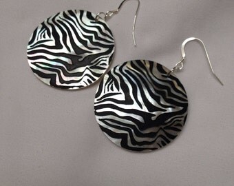 Multicolor - Multicolr - Ashma Fabart Shell Work Earrings