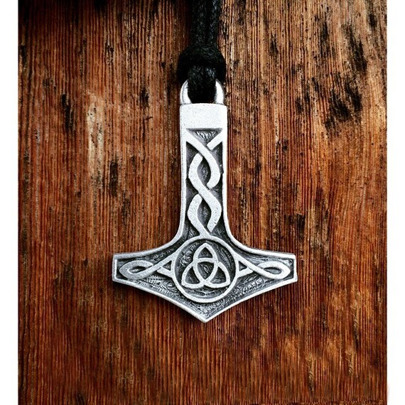 Thor's Hammer Mjölnir Pendant Necklace With Celtic Knot