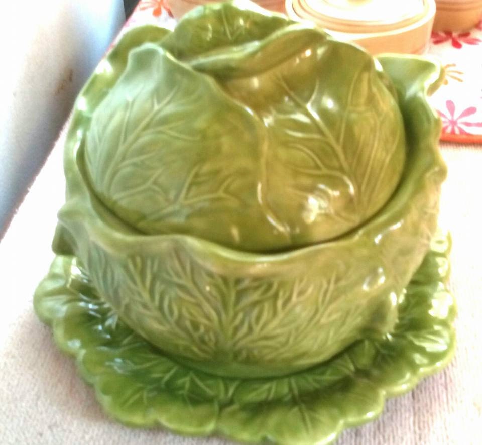 1980 Holland Mold Handmade Cabbage Bowl & Plate Haute Juice