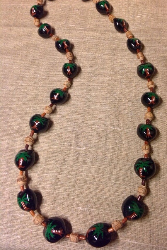 Hawaii Palm Tree Kukui Nut Necklace Lei by IslandArtByBonnie