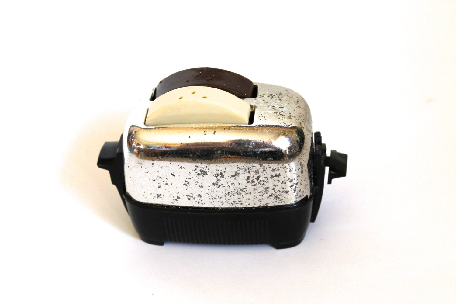 Vintage 1970’s Toaster Salt and Pepper Shakers! Toast Pops Out! – Haute ...