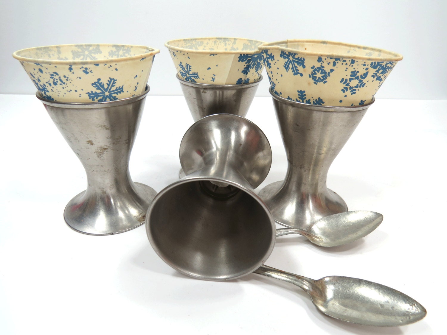Download 4 Stainless Ice Cream Cup Holders PLUS 8 Paper Cups & 2 Metal Yellowimages Mockups