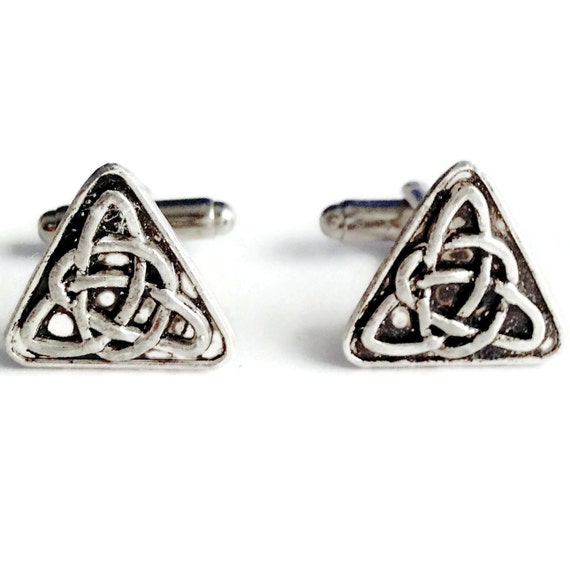 SALE Silver Triquetra Celtic Triangle Trinity Knot by Lynx2Cuffs