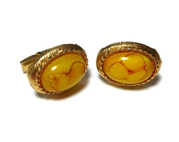 FREE SHIPPING Baltic butterscotch cuff links, butterscotch amber cabochon with red inclusions, gold plated, circa 1950s, very unique design