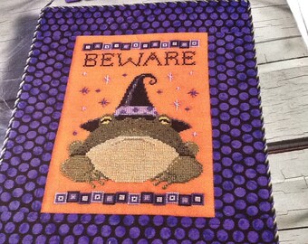 HALLOWEEN FROG & SPIDER - cross stitch patterns only