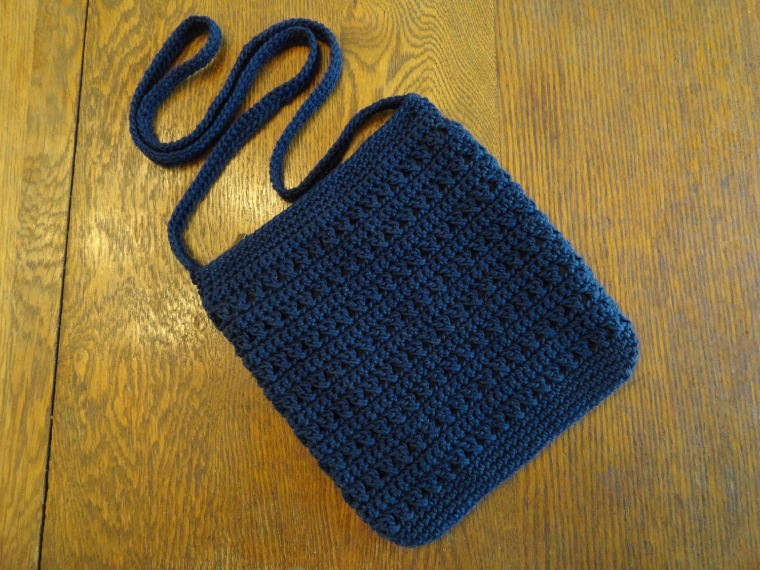 Topshops Teal Crocheted Handbag With Wooden Handle Embellishment crochet crossbody bag navy blue lined phone pocket zipper Topshops Teal Crocheted Handbag With Wooden Handle Embellishment crochet crossbody bag navy blue lined phone pocket zipper