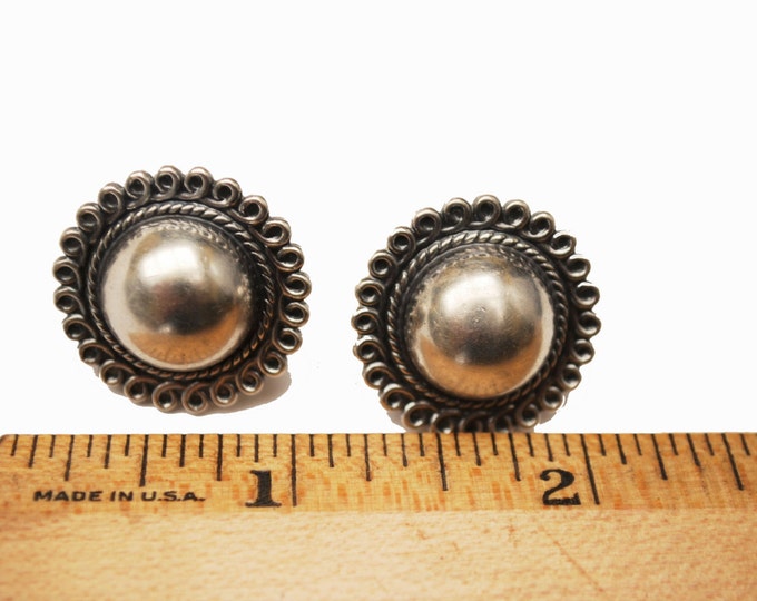 vintage Sterling Silver round Earrings screw back domed with twisted trim