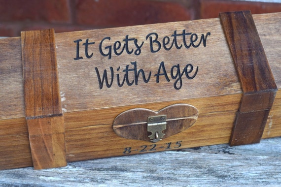 Rustic Wedding Wine Box - Wine Capsule - Wedding Capsule - Rustic Wedding - Shabby Chic Wedding - Lockable Wine Box - Personalized Wine Box by CountryBarnBabe