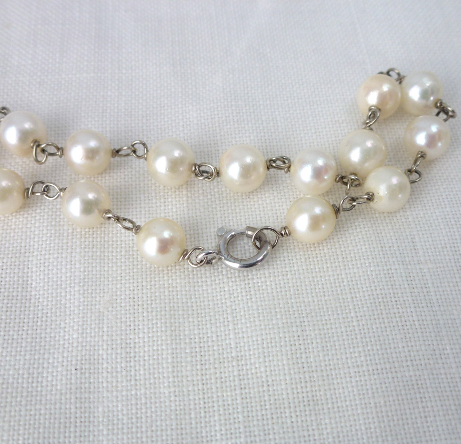 A Vintage Cultured Pearl Bracelet with by RomanceVintageJewels
