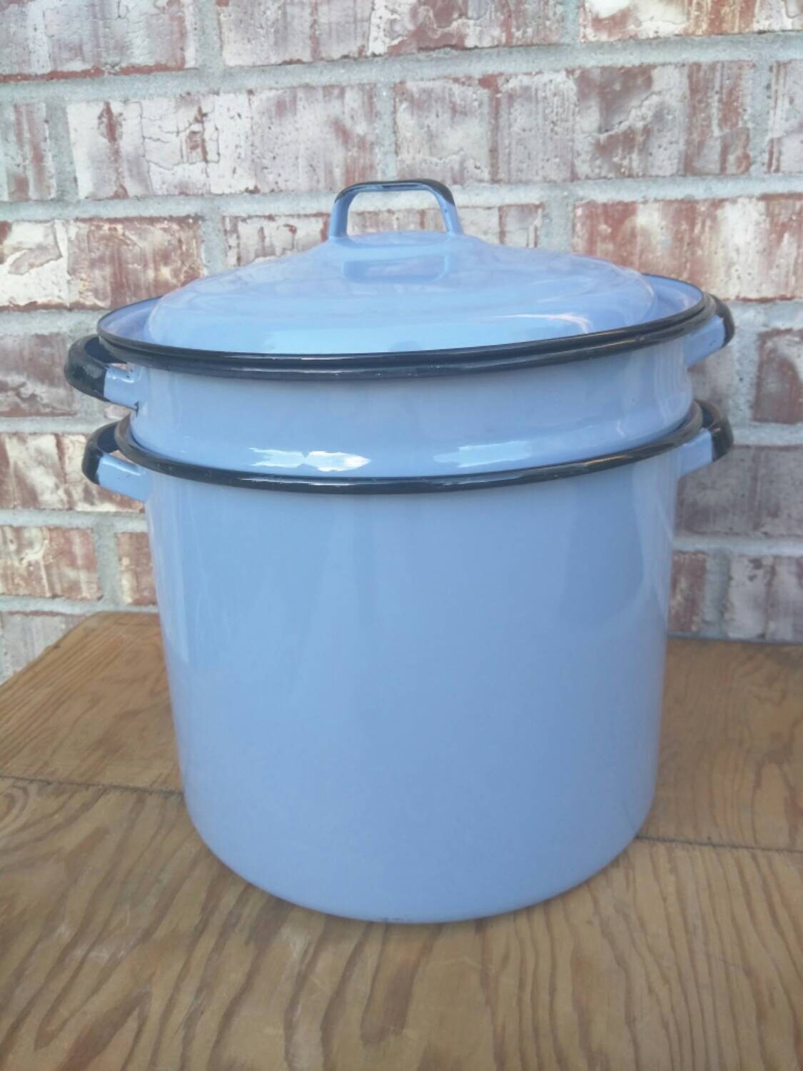 Periwinkle Enamelware / Enamel Stock Pot / Pan with by RetroRetake