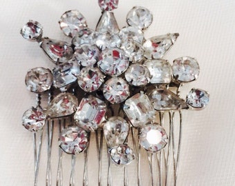 TRUE VINTAGE, Wedding Headpiece, Bridal Hair Comb,Wedding Hair Accessory, Rhinestone Hair Clip, Vintage Brooch Comb, Hair Jewelry-BELLEROY