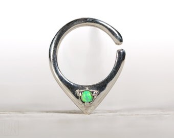 Opal Septum Ring Nose Ring Body Jewelry Sterling Silver with Light Green Opal Bohemian Fashion Indian Style 14g 16g - SE034R SS OP11