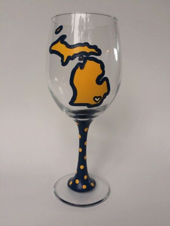 University of Michigan Wine Glass by GainesGlassware on Etsy