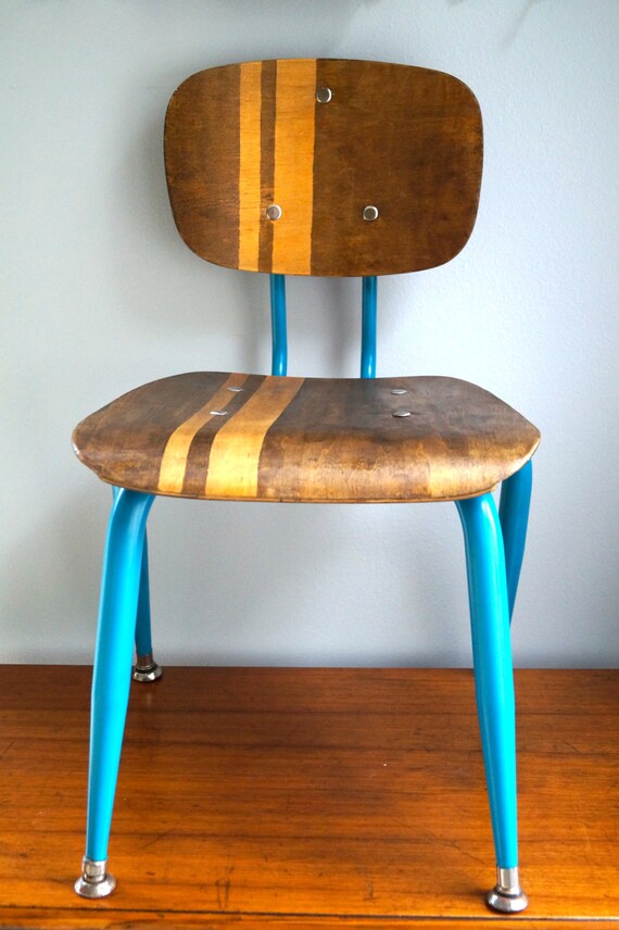 Mid Century Modern Molded Plywood Child's Chair