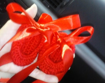 Crochet Ballet Shoes Ornament. Ornamento zapatillas ballet de crochet.