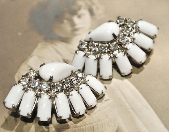 1960s Milk Glass Clip On Earrings Rhinestone Earrings Mid Century Vintage Wedding Bride Bridal Hollywood Regency Fashion Earrings Prom Mom