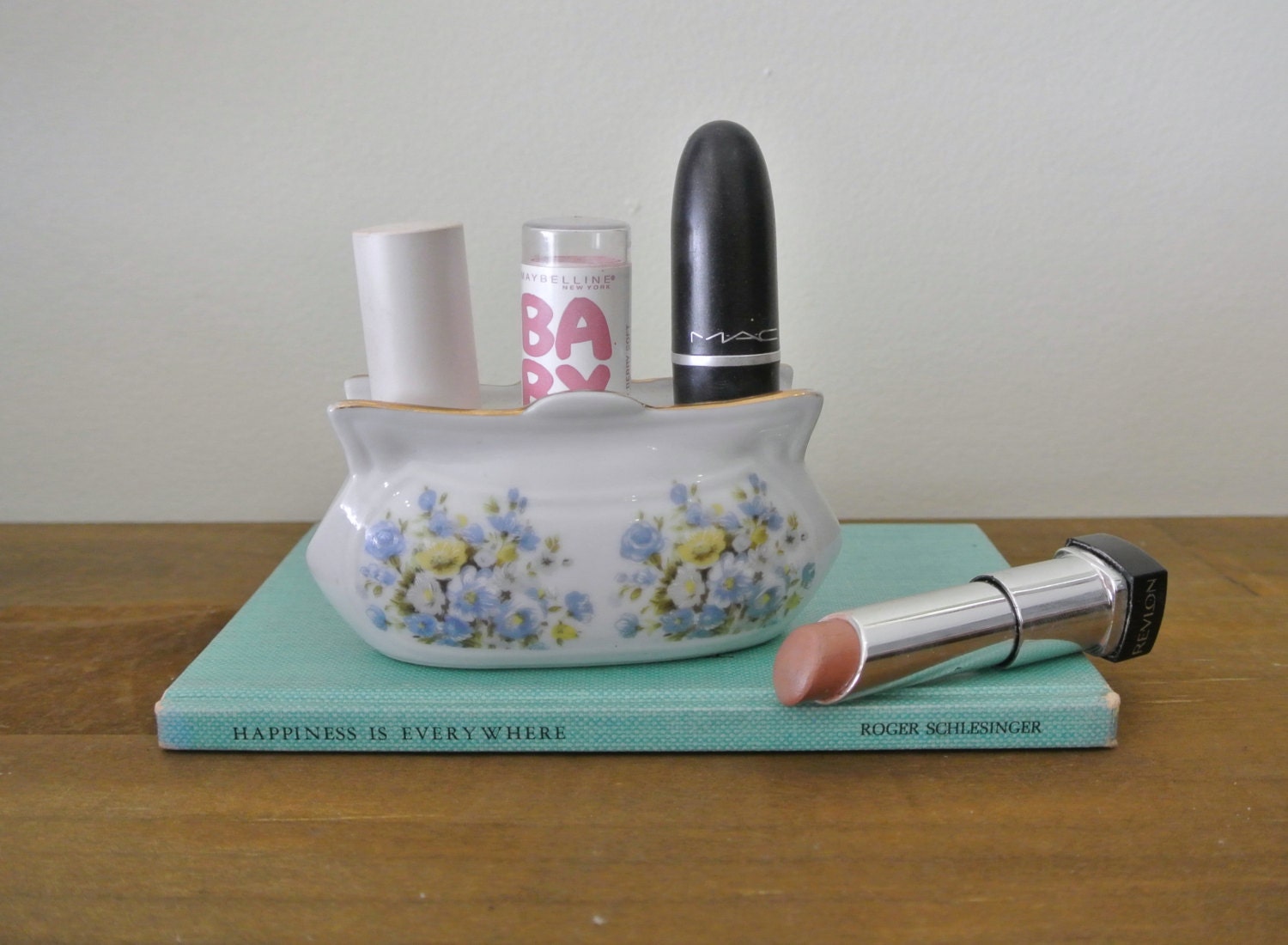 Vintage Ceramic Floral Lipstick Holder Made by greenkittenvintage