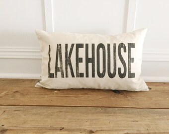 comfy lakehouse decor
