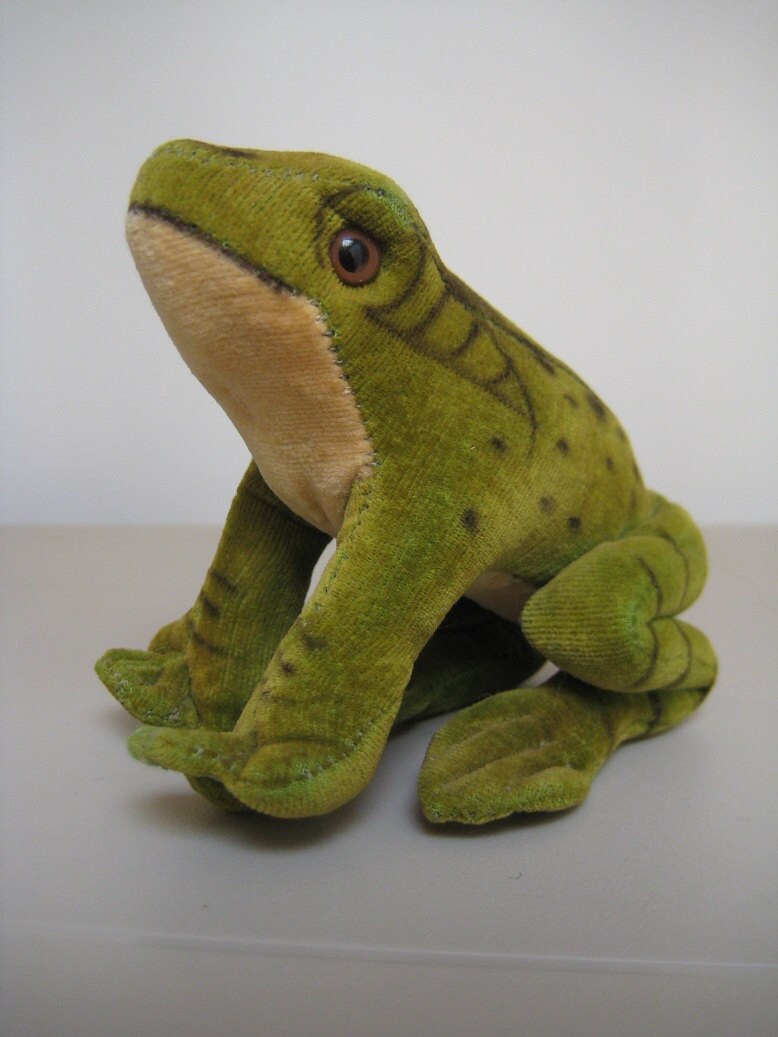 steiff frog value