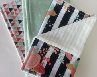 Baby Girl Burp Cloths, Burp Cloth Set, Chenille Burp Cloths, Floral Burp Cloth, Baby Girl Gift, Baby Shower Gift, Baby Accessory