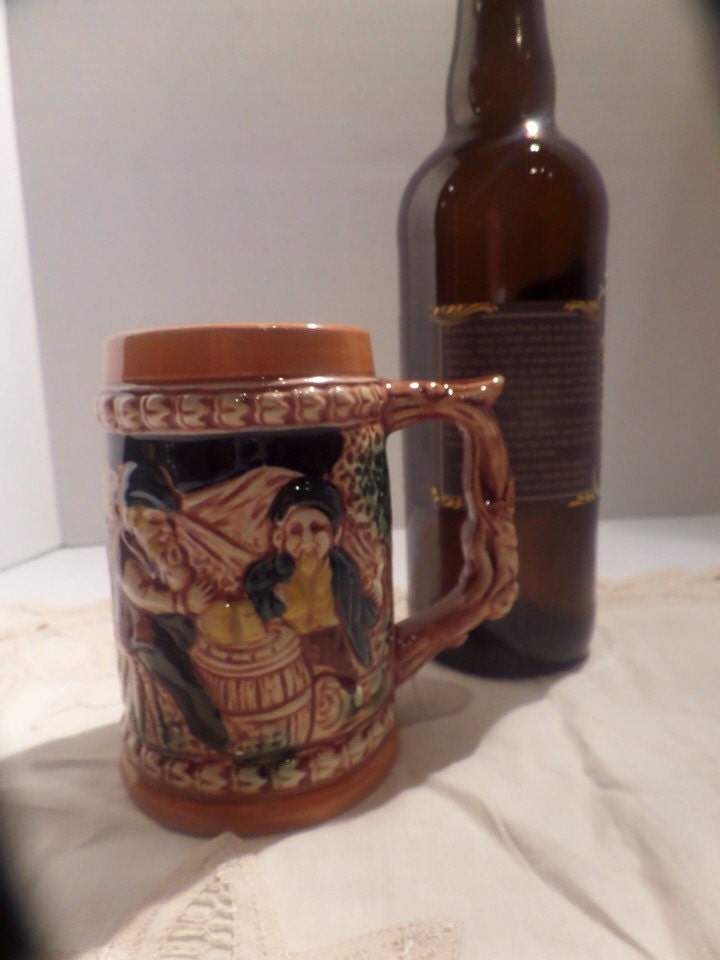 Vintage Japan Ceramic Beer Mugs. German Style Stein. Set of 3