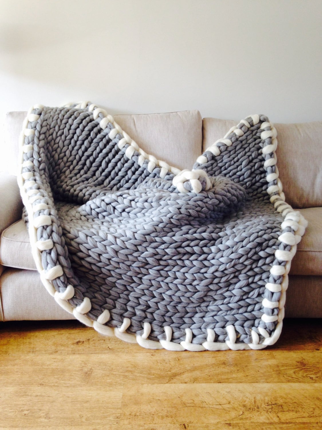 Chunky knit throw. Giant Knitted Blanket. Pure Wool Giant