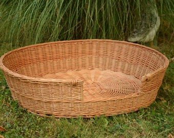 Medium/Large Dog Bed, Large Dog Basket, Wicker Dog Furniture, Natural Material Dog Bed, Wicker Dog Bed, Willow Pet Basket, Large Cat Bed