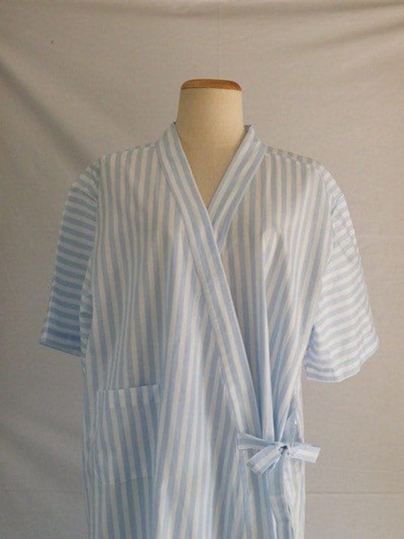 Kimono Robe M / Hospital Gown / Post Surgery Gown by HappyCarewear