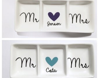 Mr and Mrs Ring Dish, Personalized ring dish, Gift for Couple, Bridal Shower gift, Wedding gift, Engagement Gift, Ring Holder, Gift for her