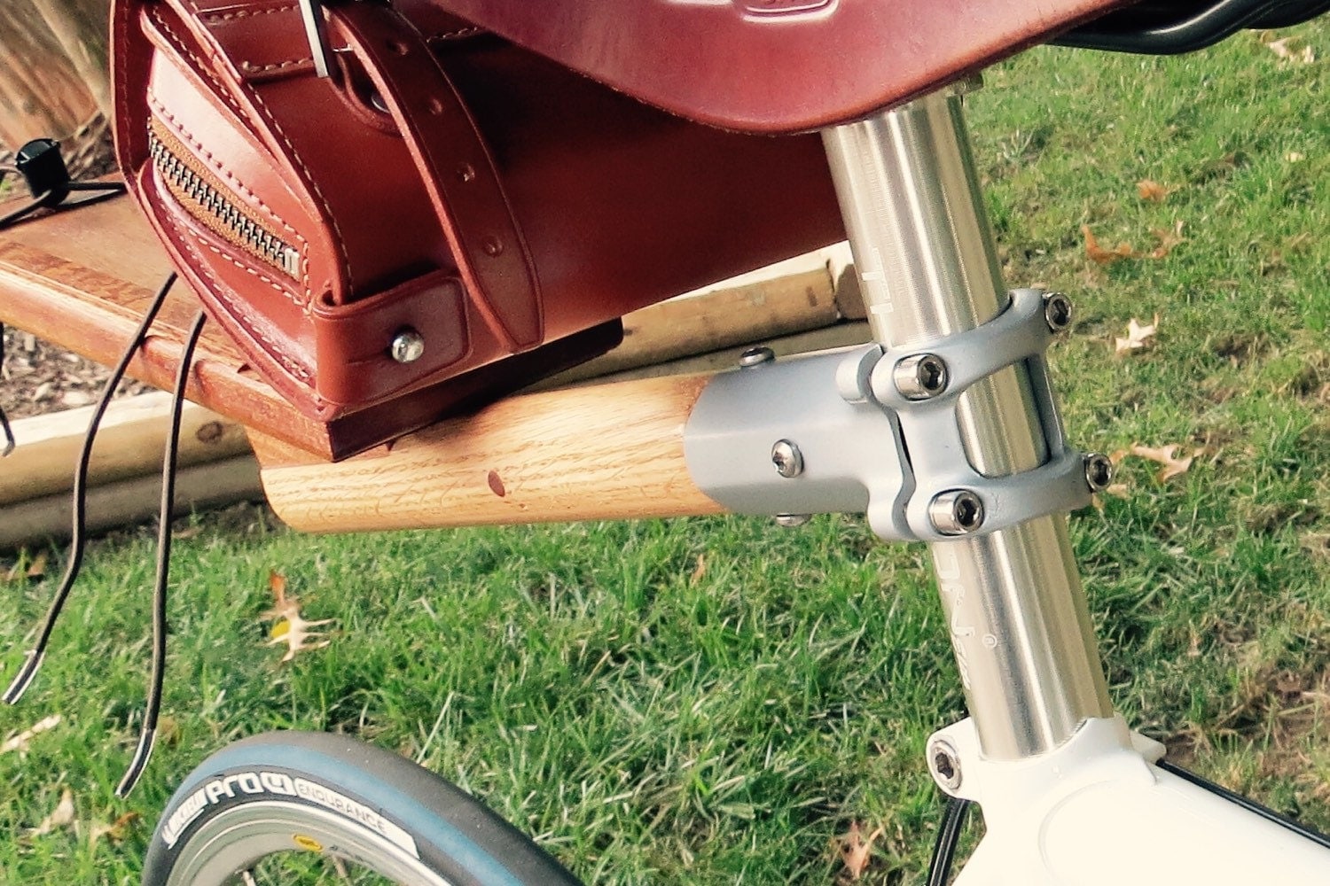 Seat post mounted bike rack / cargo carrier hand by MSGEngineering