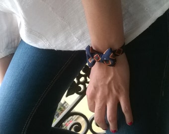 Knot bracelet