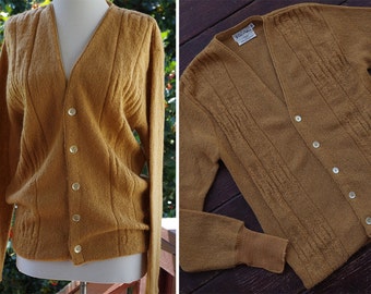Mr. DRAPER 1950's 60's Vintage Men's Golden Brown Button Down Pure MOHAIR Wool Cardigan // ROOS Atkins // size Medium