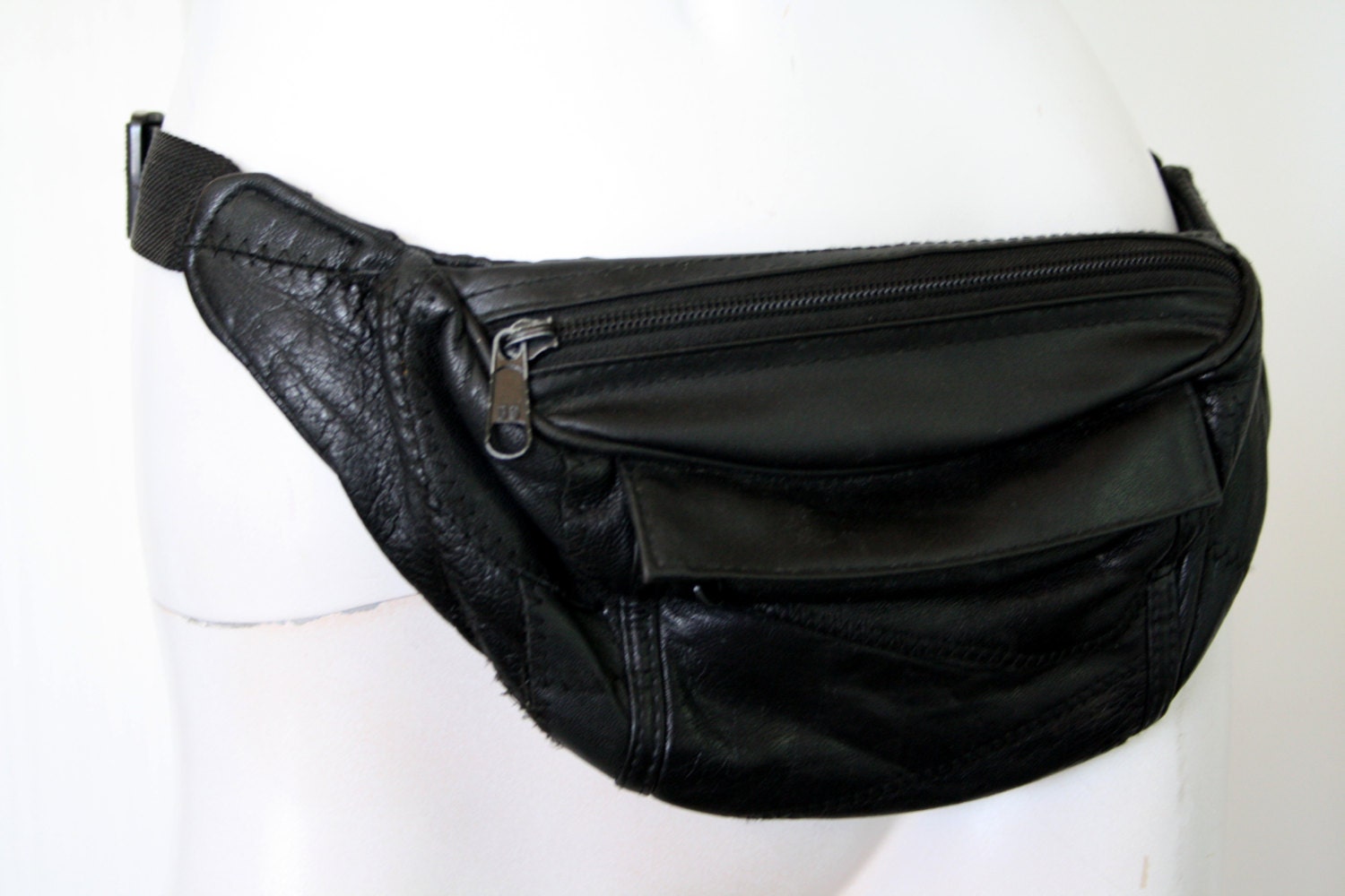 Black Leather Vintage Fanny Pack Hip Sack by ELOFSON on Etsy