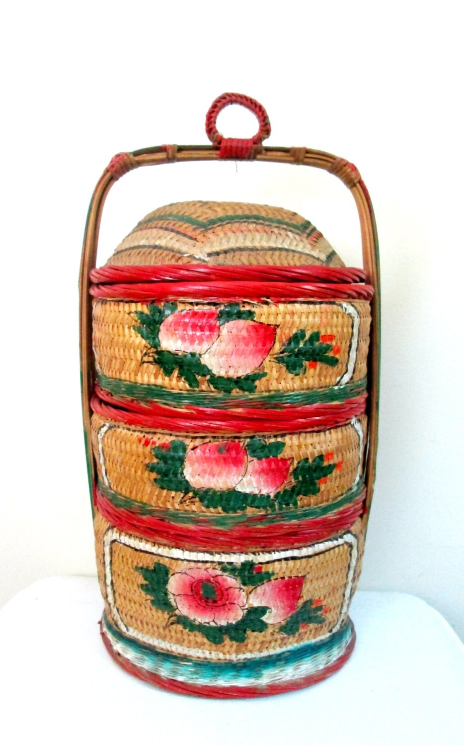 large sewing basket with compartments