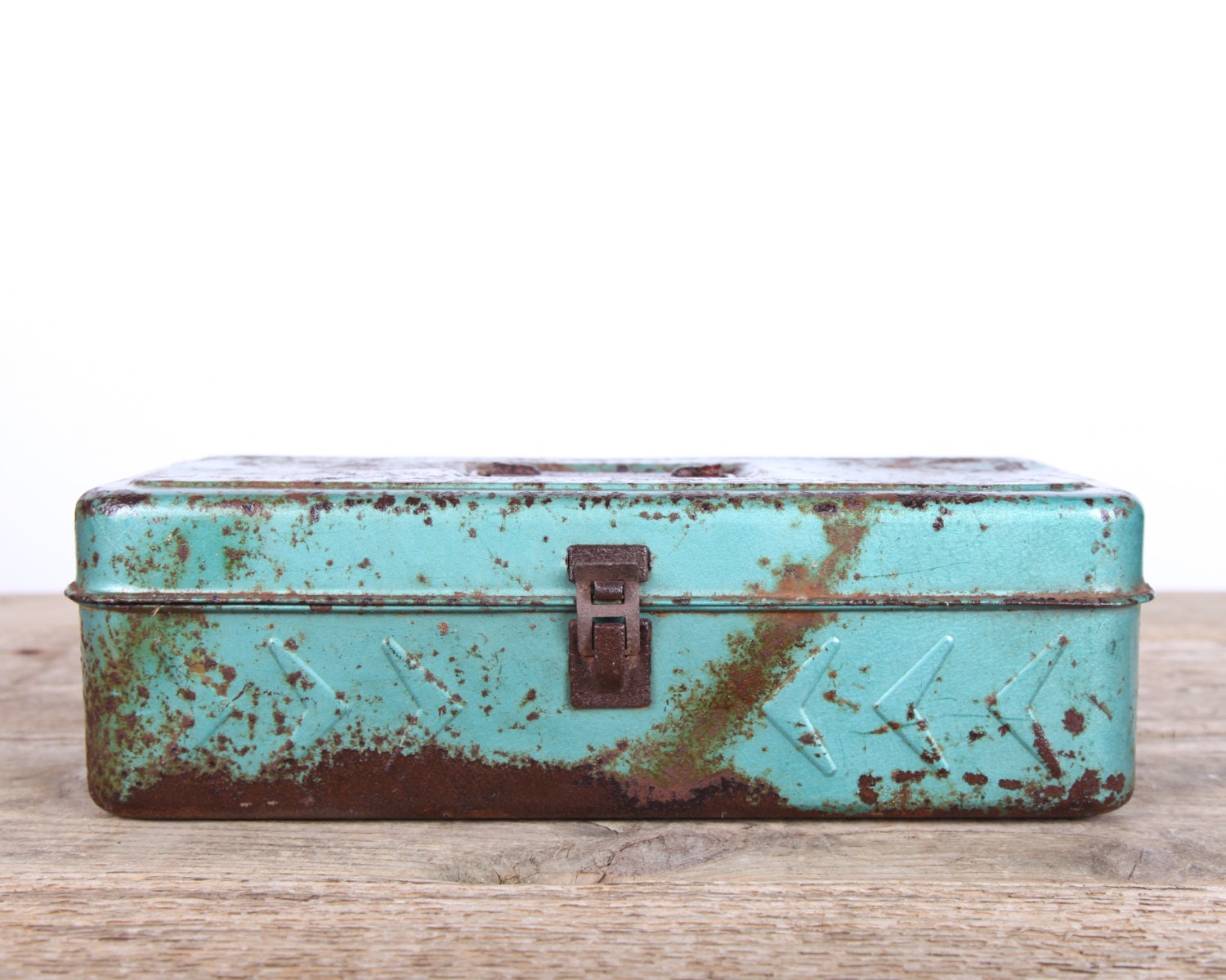 Vintage Metal Tackle Box / Blue-Green Tackle Box / Fishing Box