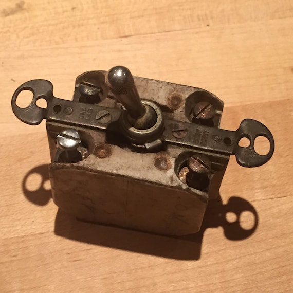 Vintage toggle light switch UND LABS industrial