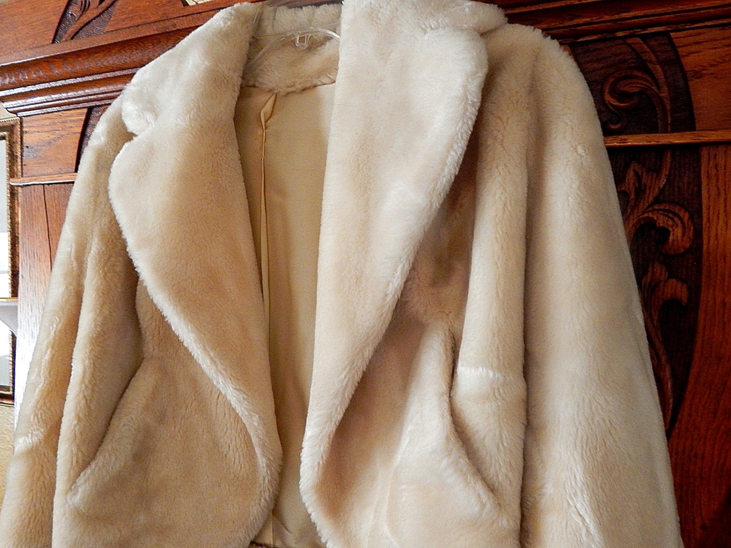 Borgana Faux Fur Cape Vintage 1950's Winter White Wedding