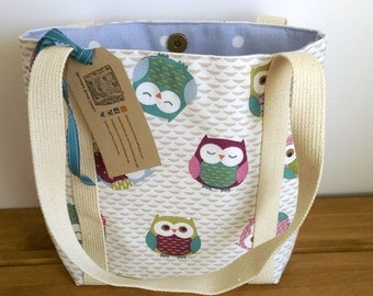 Owl tote bag lined with pockets and long handles - journal, Bible or book bag - iPad bag - lightweight canvas handbag - gift for owl lover