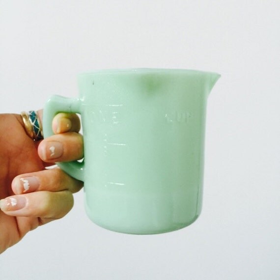 Jadeite Pressed Glass 1 Cup Measuring Cup By Fengsway On Etsy 1426