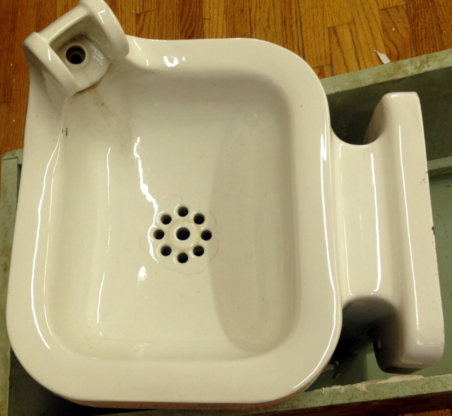 Antique Crane Porcelain Drinking Water Fountain